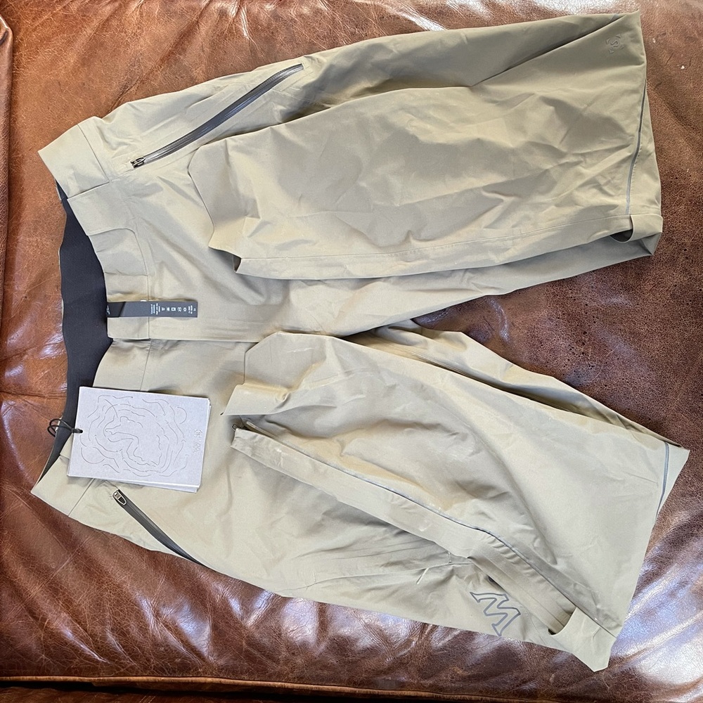 Lululemon Storm Field Pants Wilderness Sz 32